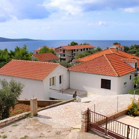 Apartments And Rooms With Parking Space Zavala, Hvar - 128 Елса Экстерьер фото